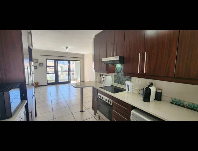 2 BEDROOM APARTMENT FOR SALE IN GREENSTONE HILL